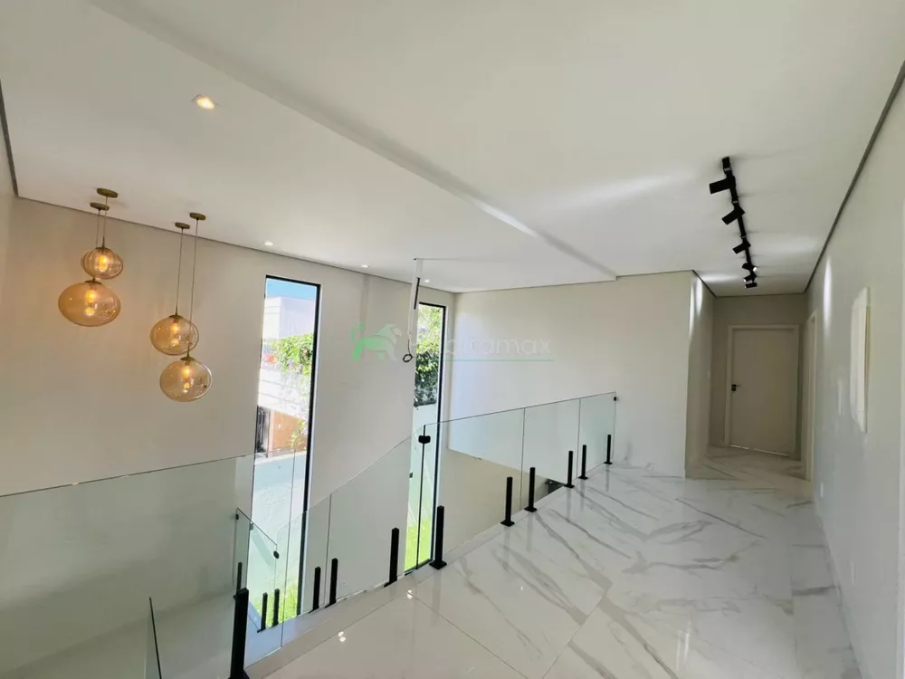 Casa, 5 quartos, 289 m² - Foto 1