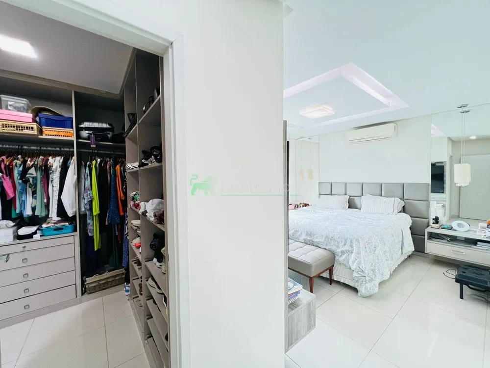 Casa, 3 quartos, 258 m² - Foto 1