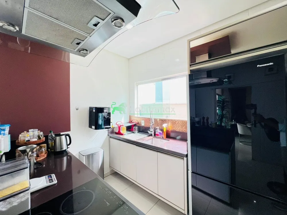 Casa, 3 quartos, 258 m² - Foto 9