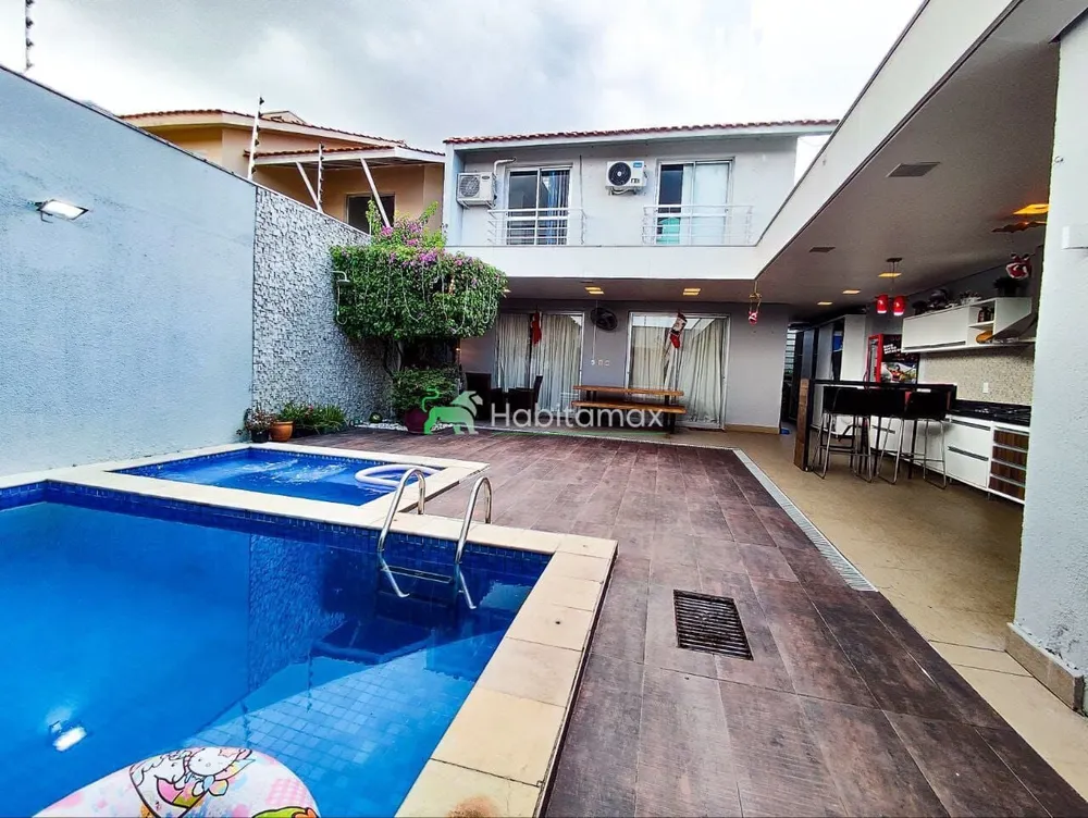 Casa, 3 quartos, 220 m² - Foto 12