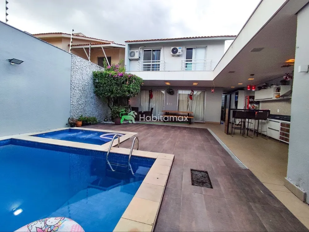 Casa, 3 quartos, 220 m² - Foto 11
