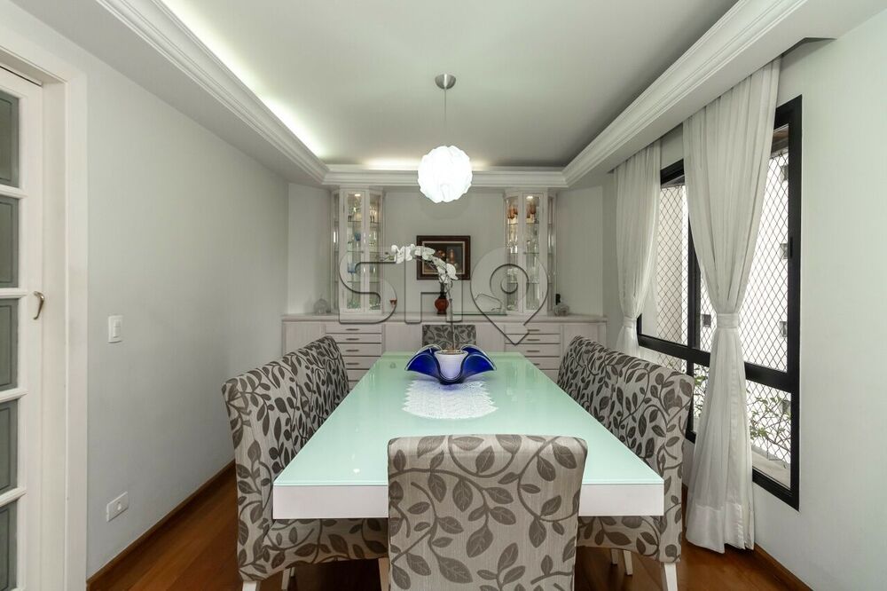 Apartamento, 3 quartos, 216 m² - Foto 2