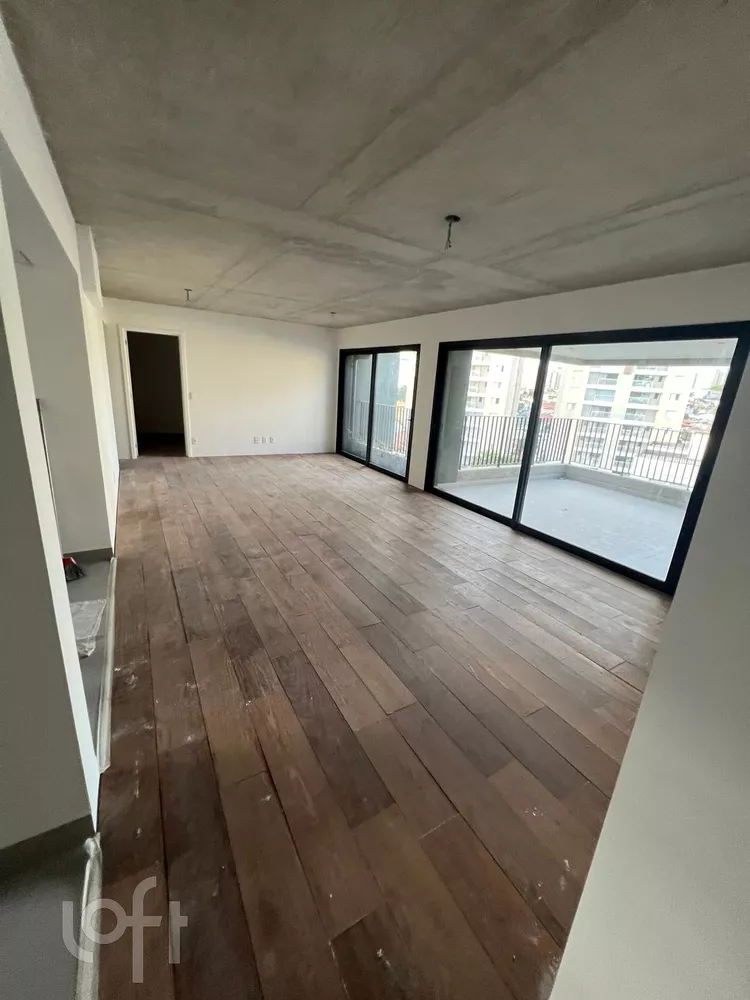 Apartamento à venda com 3 quartos, 142m² - Foto 1