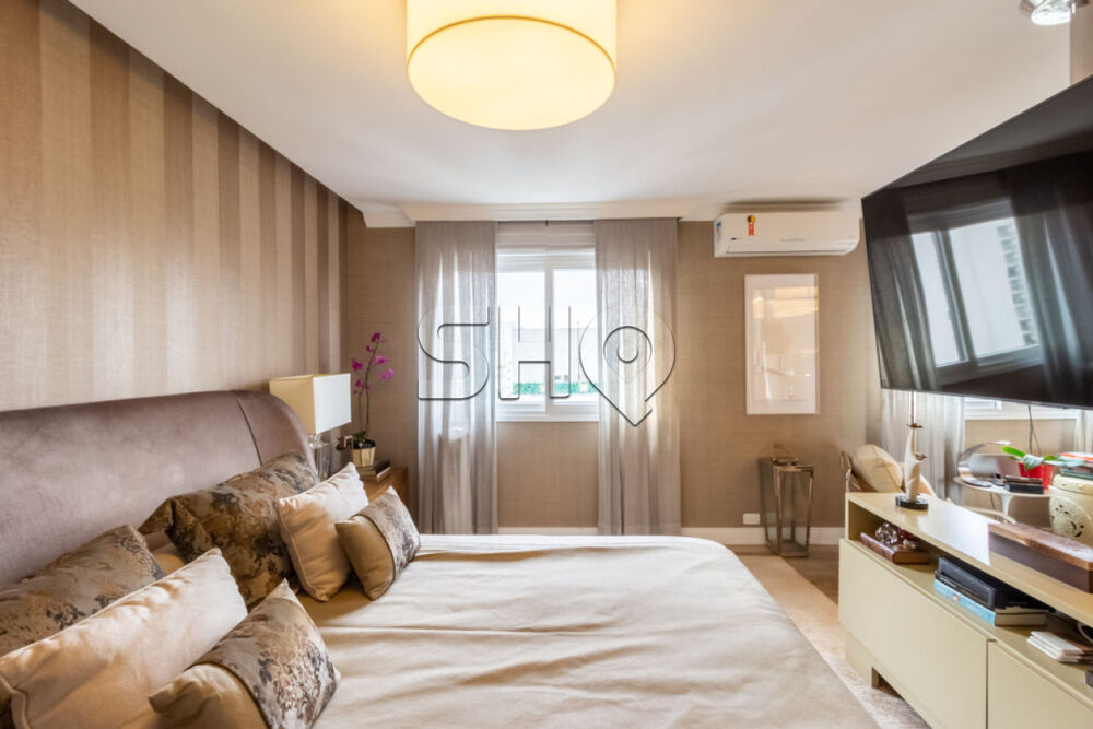 Apartamento à venda com 4 quartos, 244m² - Foto 4