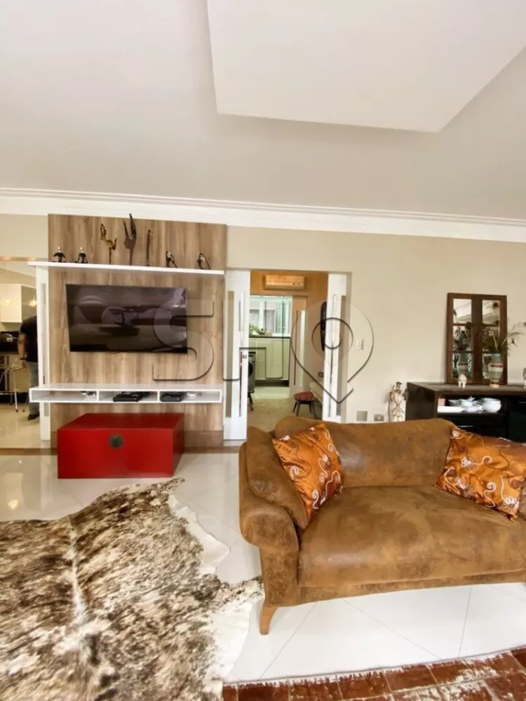 Apartamento, 3 quartos, 200 m² - Foto 4