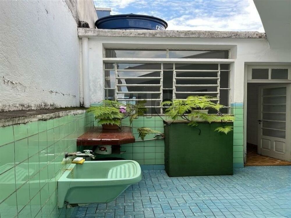 Casa à venda com 3 quartos, 240m² - Foto 11