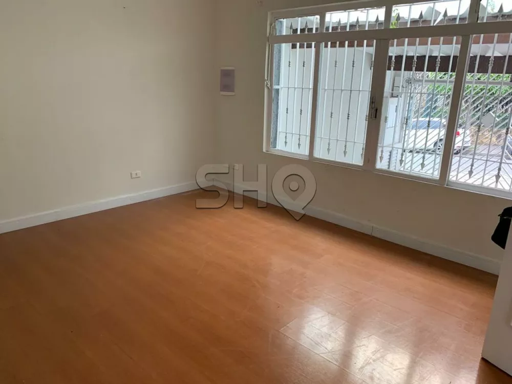 Casa à venda com 3 quartos, 210m² - Foto 1