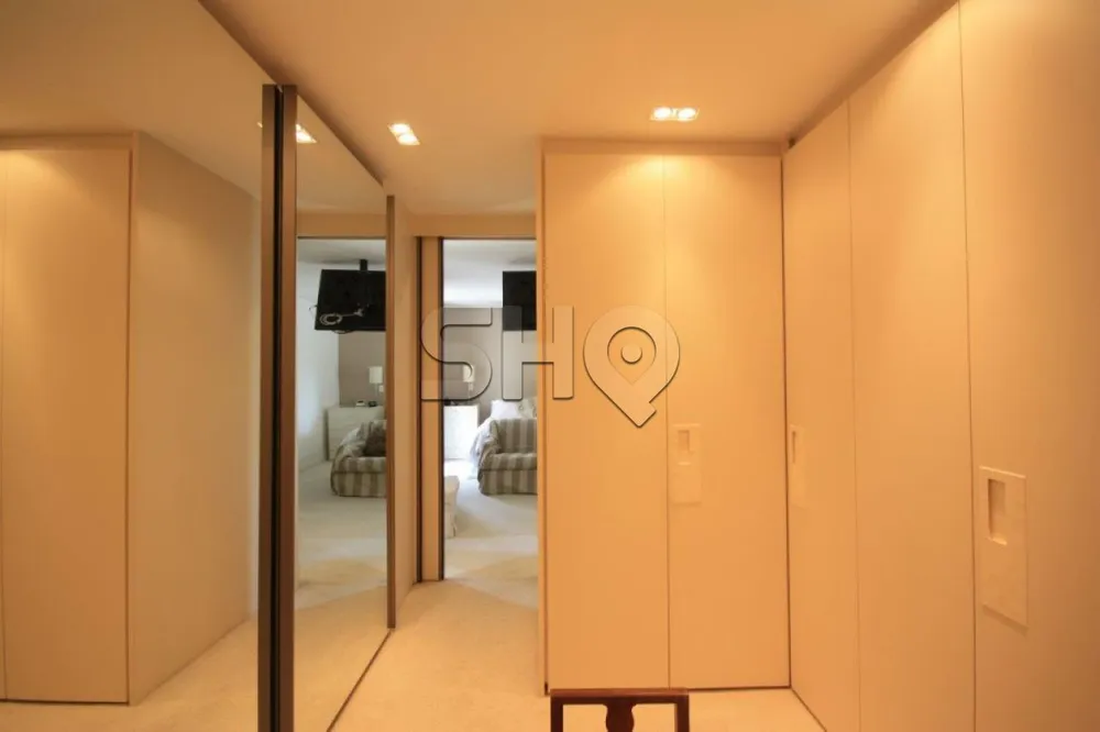 Cobertura, 3 quartos, 780 m² - Foto 1