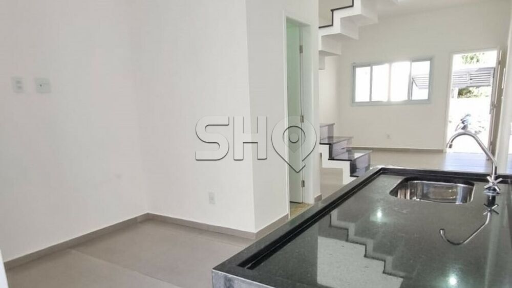 Sobrado à venda com 3 quartos, 128m² - Foto 1