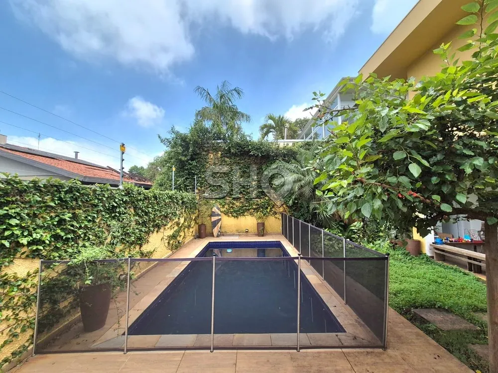 Sobrado, 4 quartos, 329 m² - Foto 1