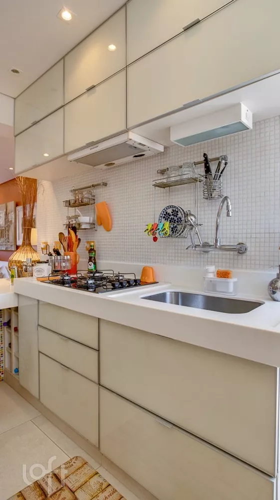 Apartamento à venda com 3 quartos, 98m² - Foto 7