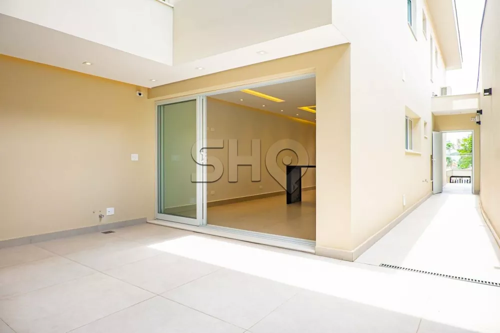 Sobrado à venda com 3 quartos, 215m² - Foto 4