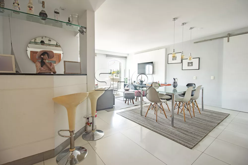 Apartamento à venda com 3 quartos, 118m² - Foto 1