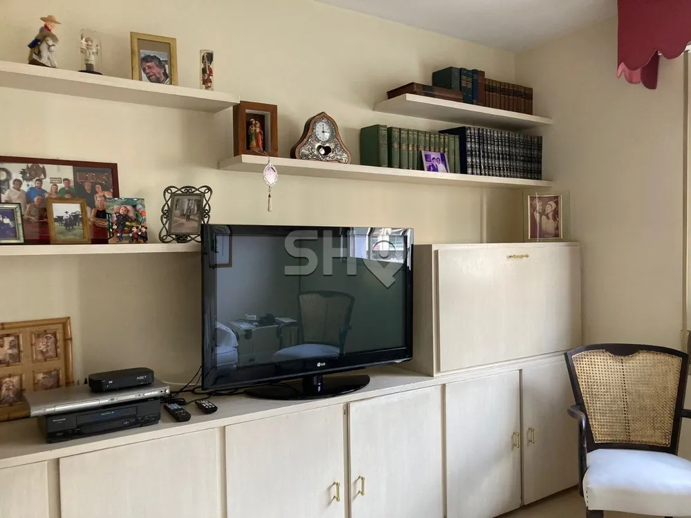Apartamento, 4 quartos, 230 m² - Foto 11