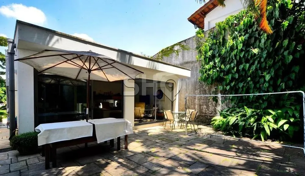 Sobrado, 3 quartos, 224 m² - Foto 2