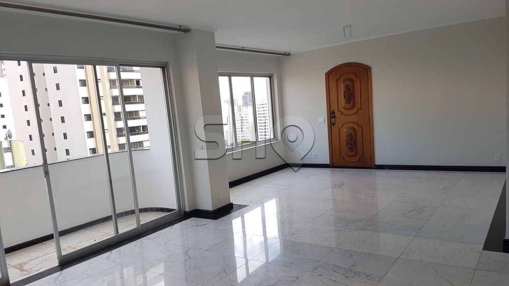 Apartamento à venda com 4 quartos, 176m² - Foto 1