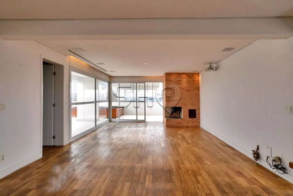 Cobertura, 3 quartos, 240 m² - Foto 1