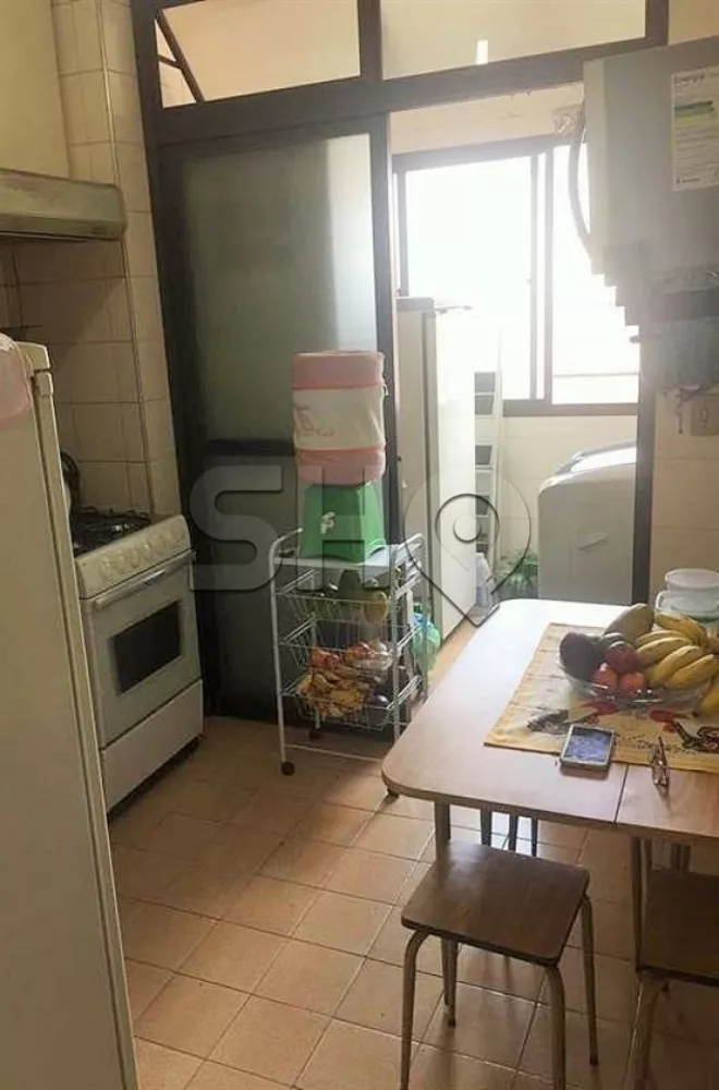 Apartamento à venda com 3 quartos, 70m² - Foto 4