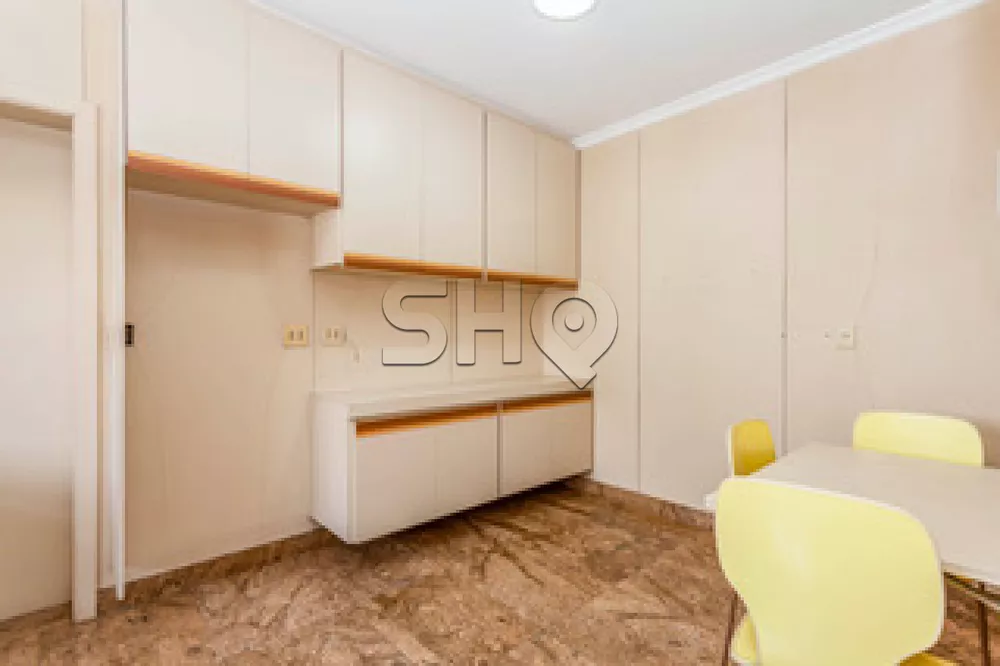 Apartamento à venda com 4 quartos, 232m² - Foto 11