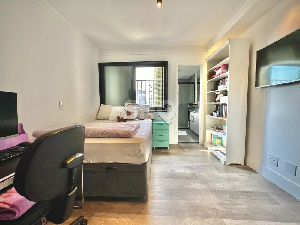 Apartamento à venda com 4 quartos, 230m² - Foto 7