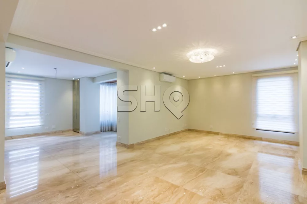 Apartamento à venda com 4 quartos, 228m² - Foto 2