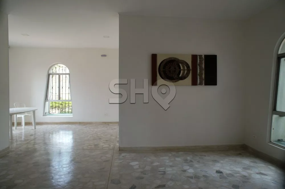 Apartamento à venda com 3 quartos, 137m² - Foto 3