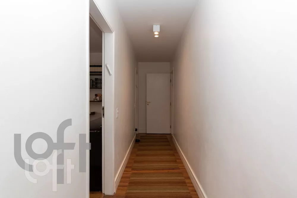 Apartamento à venda com 3 quartos, 260m² - Foto 3