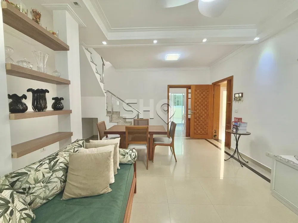 Sobrado, 3 quartos, 216 m² - Foto 1