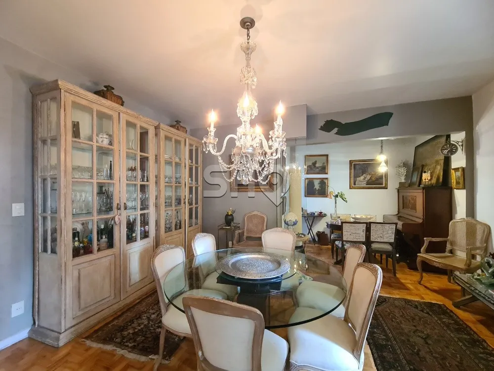Apartamento, 3 quartos, 240 m² - Foto 1