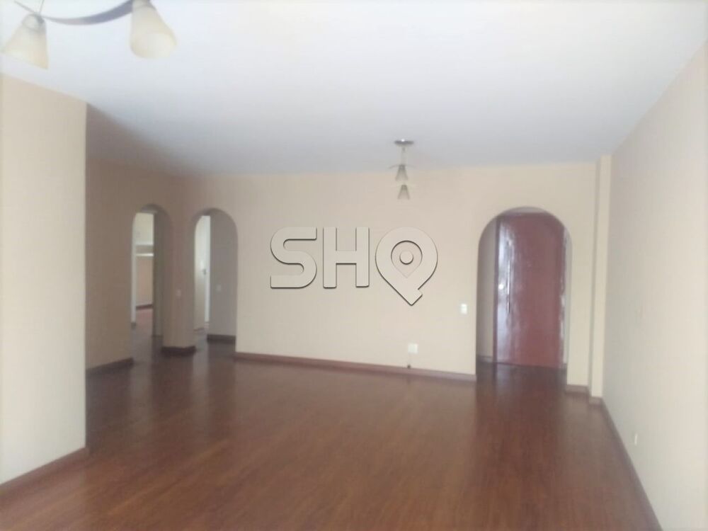 Apartamento à venda com 4 quartos, 150m² - Foto 2