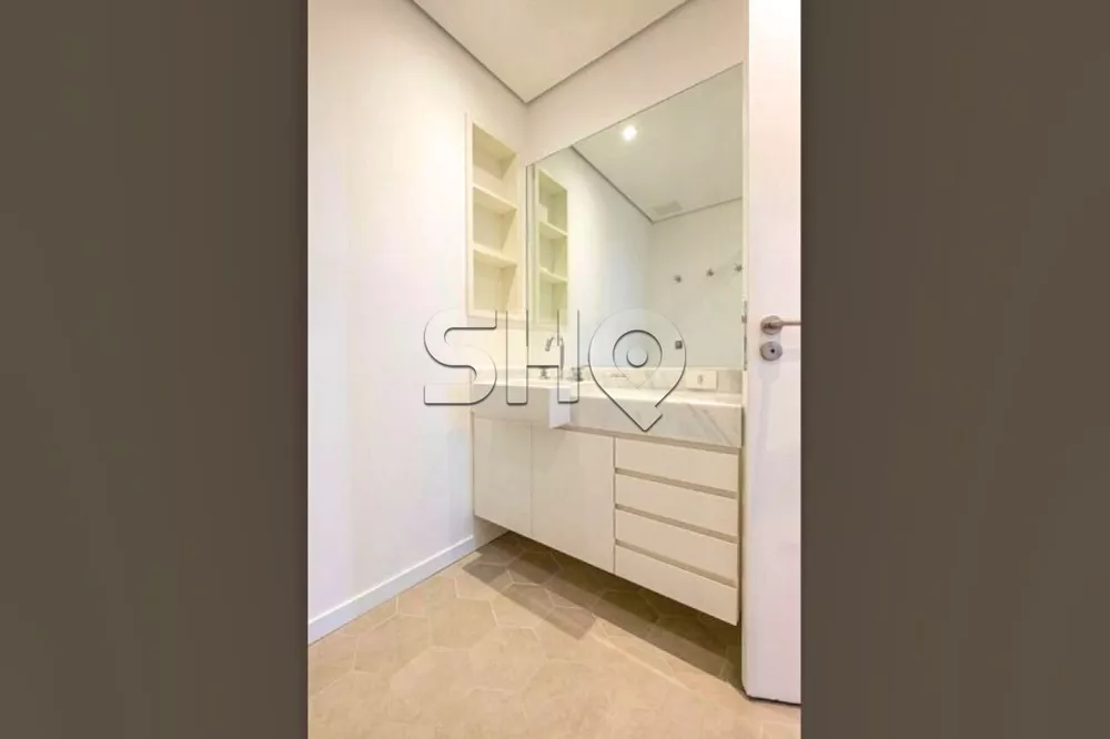 Apartamento para alugar com 3 quartos, 180m² - Foto 16