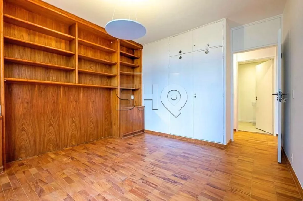 Apartamento para alugar com 3 quartos, 180m² - Foto 7