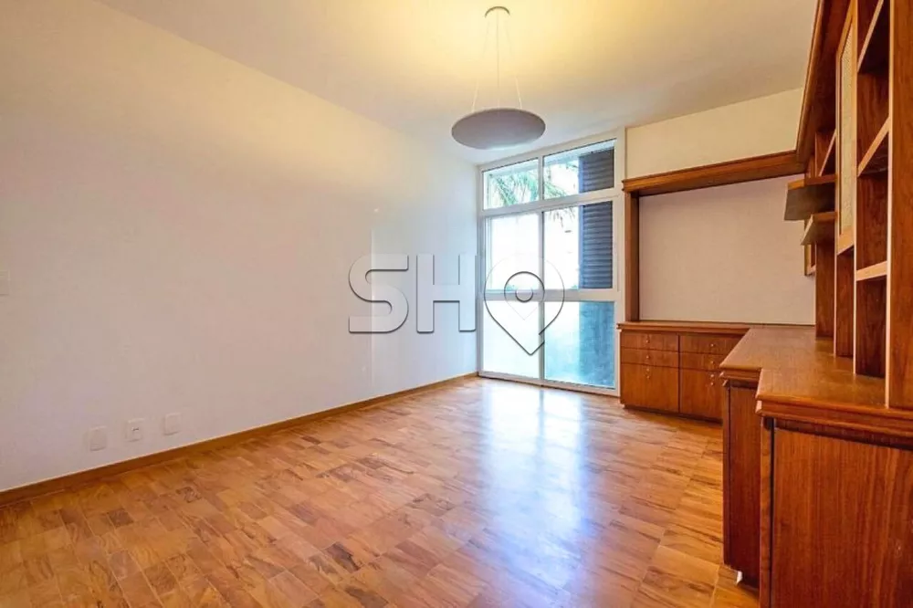 Apartamento para alugar com 3 quartos, 180m² - Foto 6