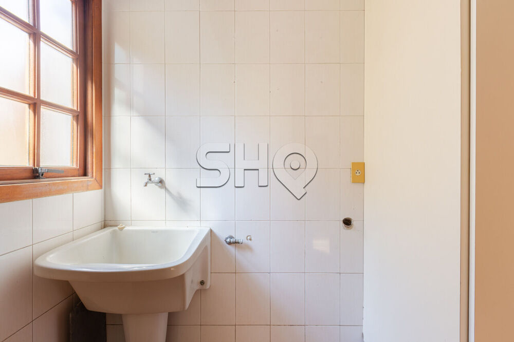 Casa para alugar com 4 quartos, 376m² - Foto 19