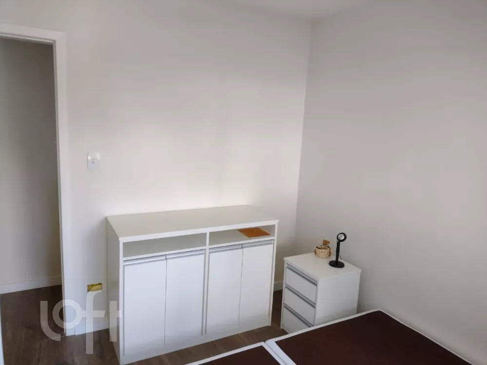 Apartamento à venda com 3 quartos, 150m² - Foto 2