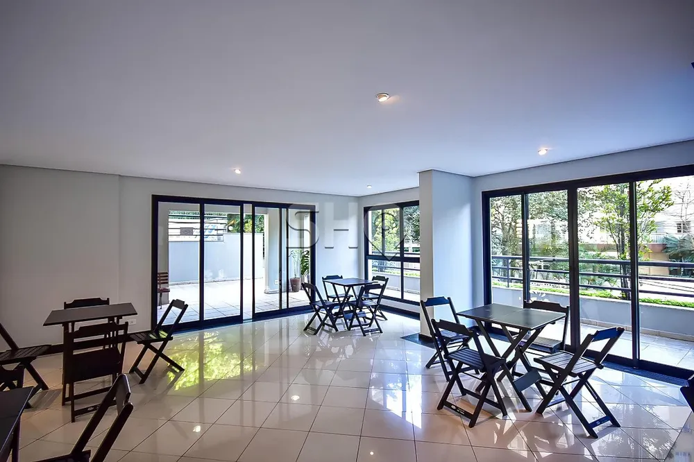 Cobertura, 3 quartos, 228 m² - Foto 2