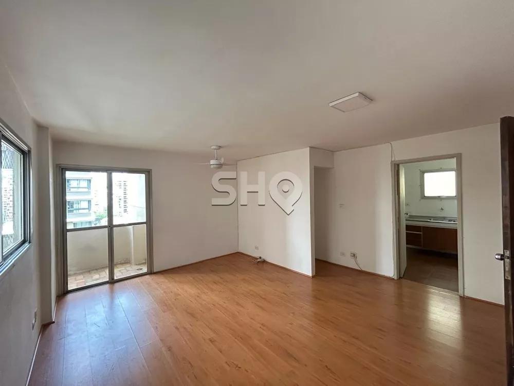 Apartamento à venda com 2 quartos, 70m² - Foto 13