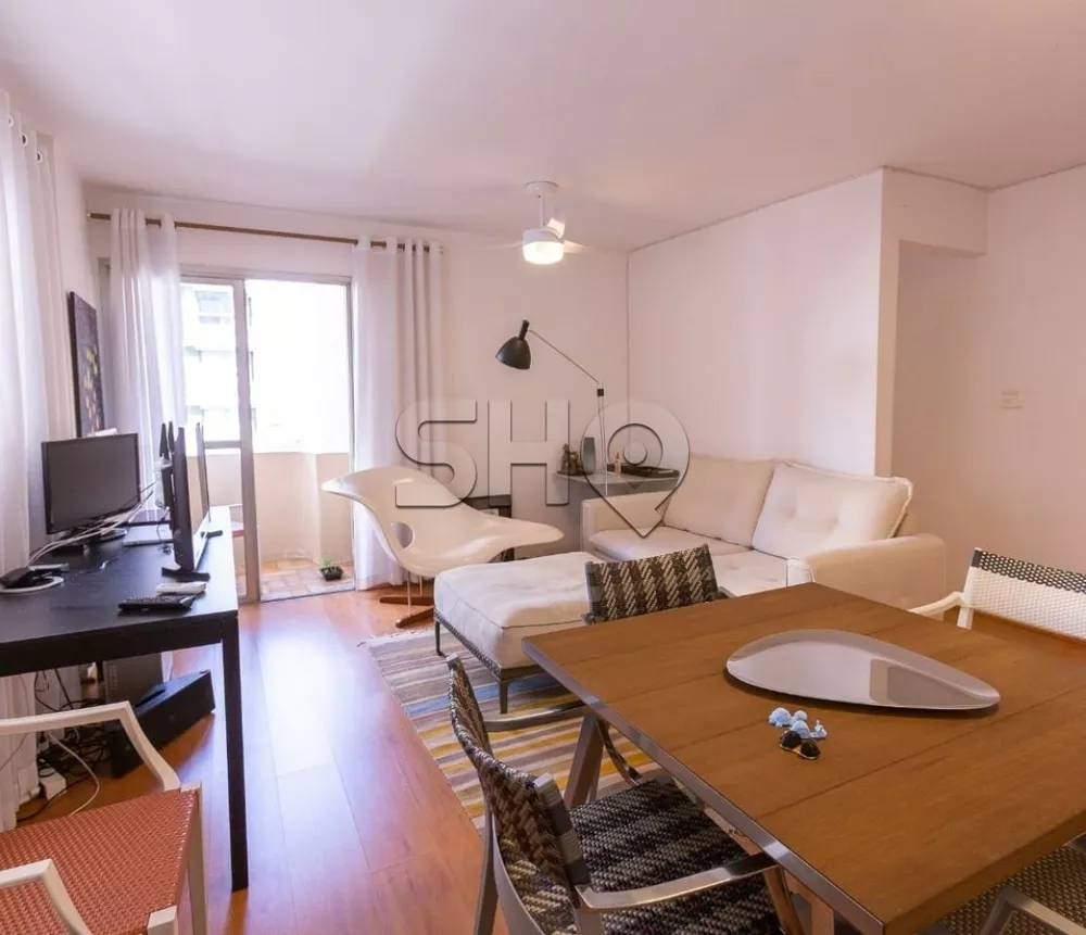 Apartamento à venda com 2 quartos, 70m² - Foto 2