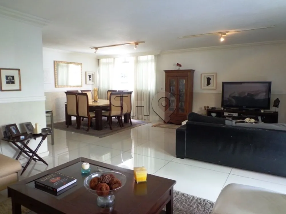 Apartamento, 4 quartos, 240 m² - Foto 1