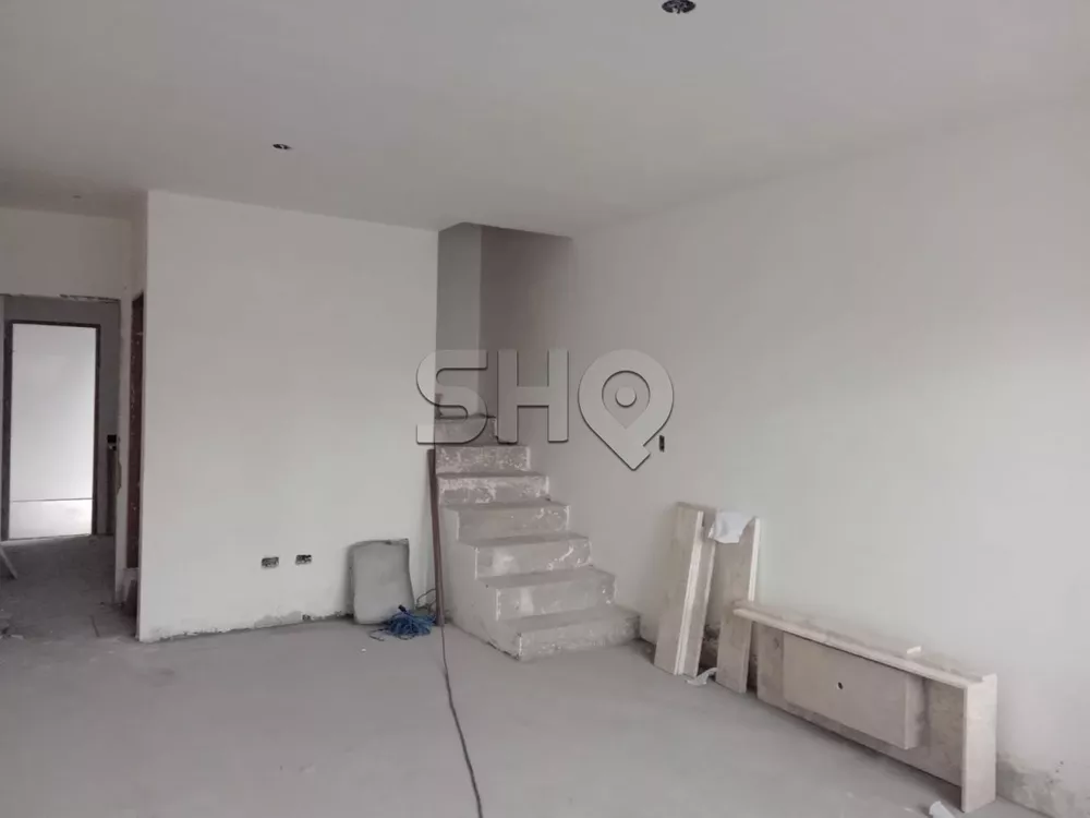 Sobrado à venda com 2 quartos, 100m² - Foto 1