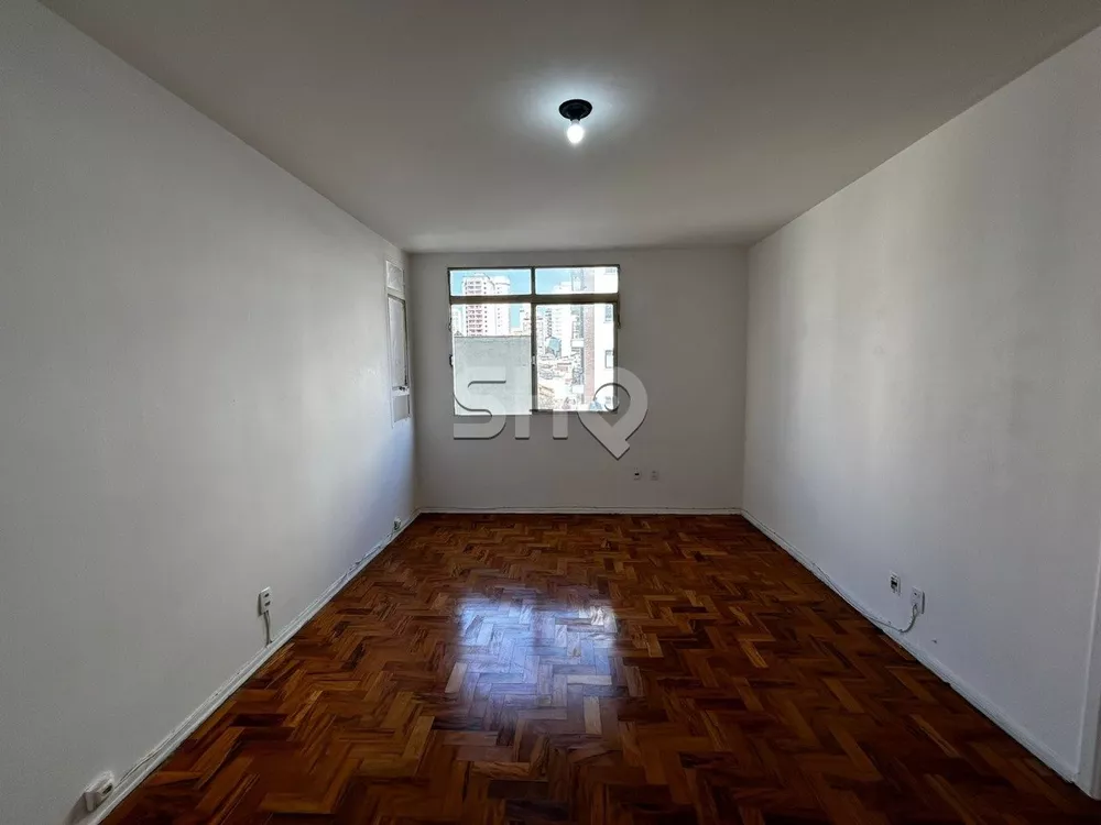 Apartamento para alugar com 2 quartos, 75m² - Foto 2