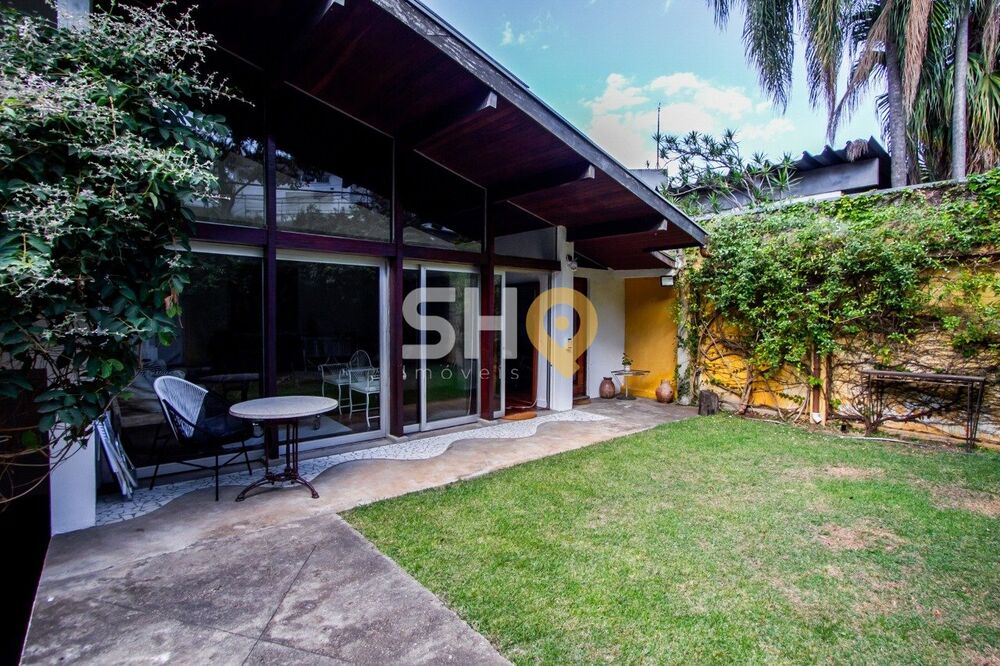 Casa, 4 quartos, 300 m² - Foto 1