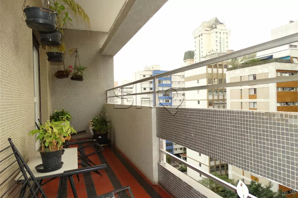 Apartamento à venda com 3 quartos, 180m² - Foto 3