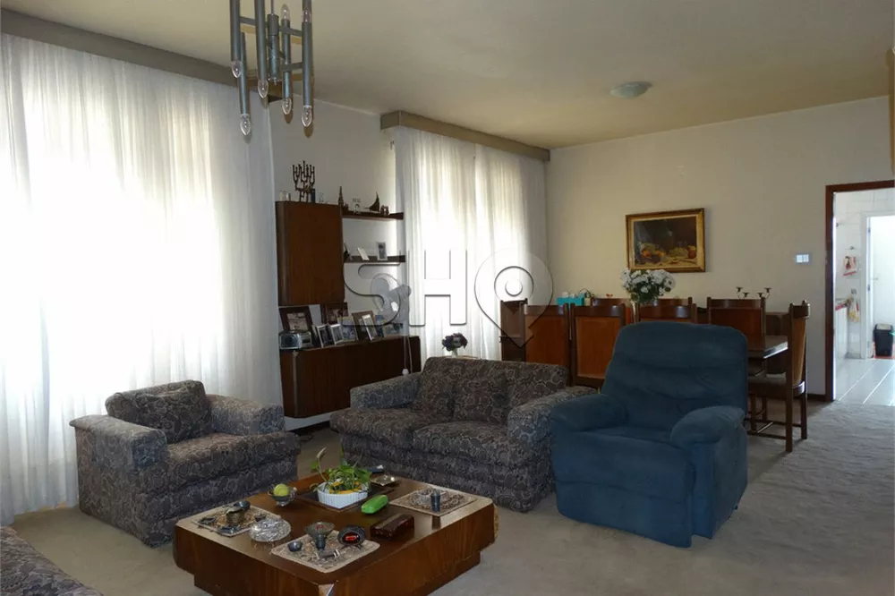 Apartamento à venda com 3 quartos, 180m² - Foto 2