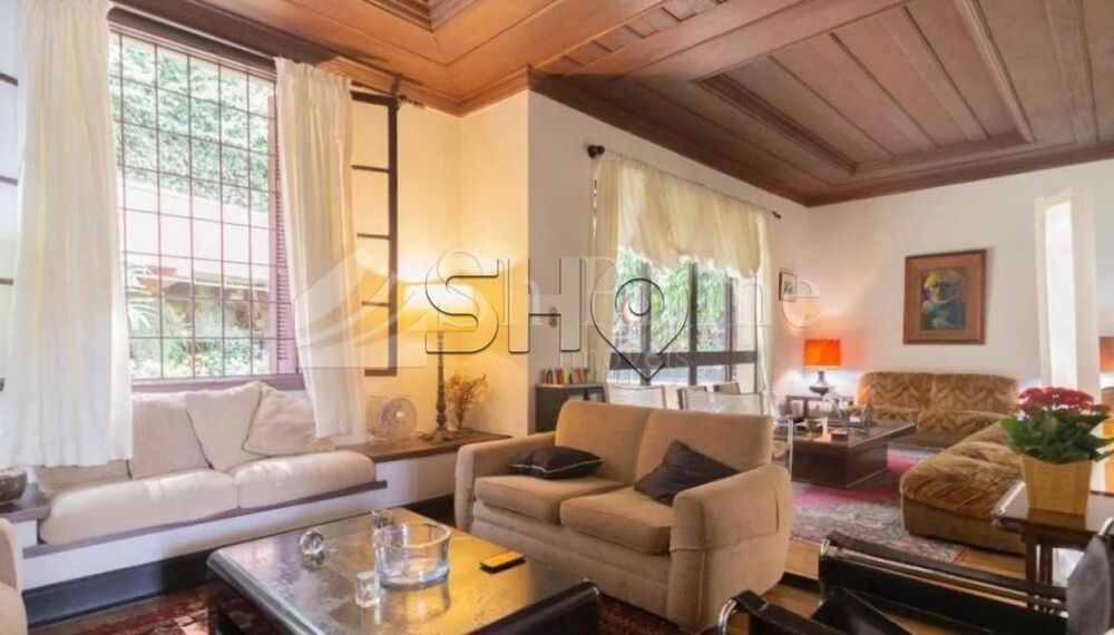 Sobrado, 4 quartos, 440 m² - Foto 1