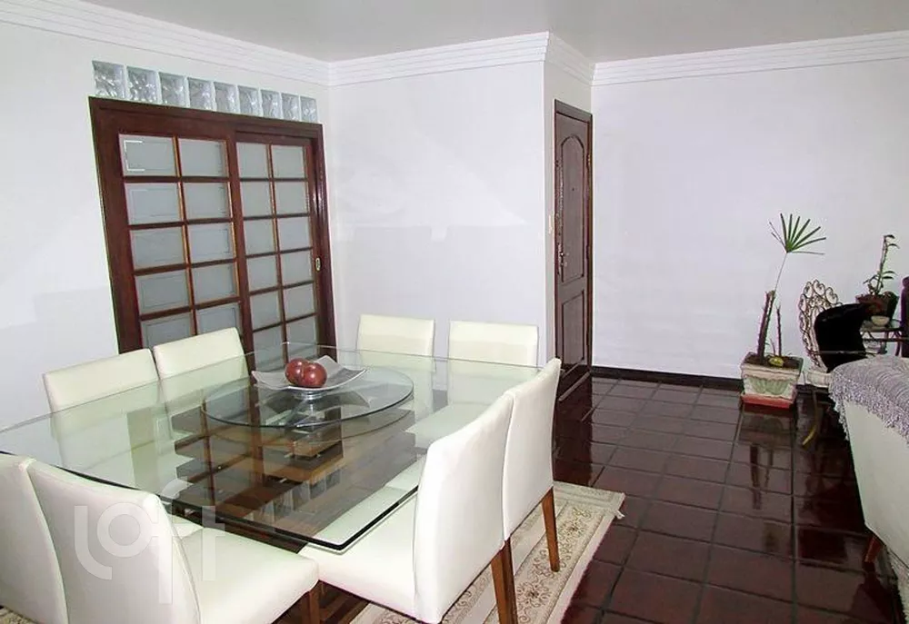 Apartamento à venda com 3 quartos, 137m² - Foto 4