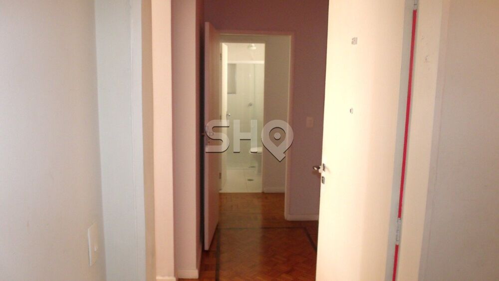 Apartamento para alugar com 20 quartos, 135m² - Foto 4