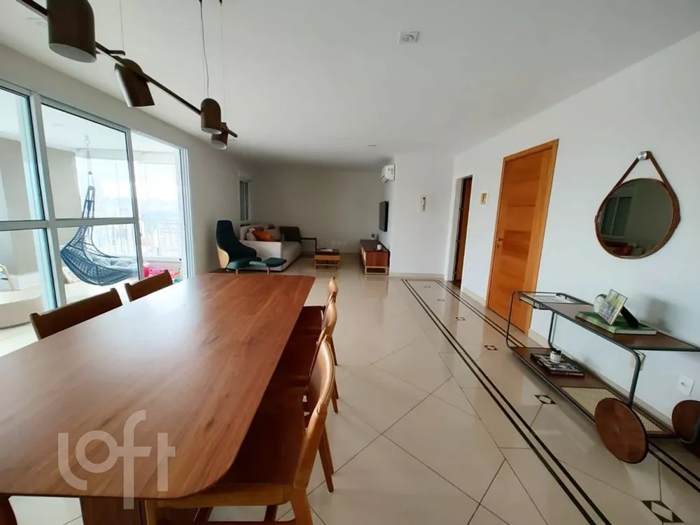 Apartamento à venda com 3 quartos, 181m² - Foto 3