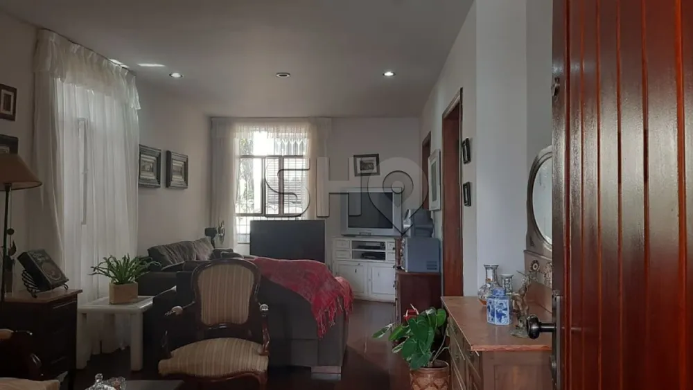 Casa, 3 quartos, 250 m² - Foto 1