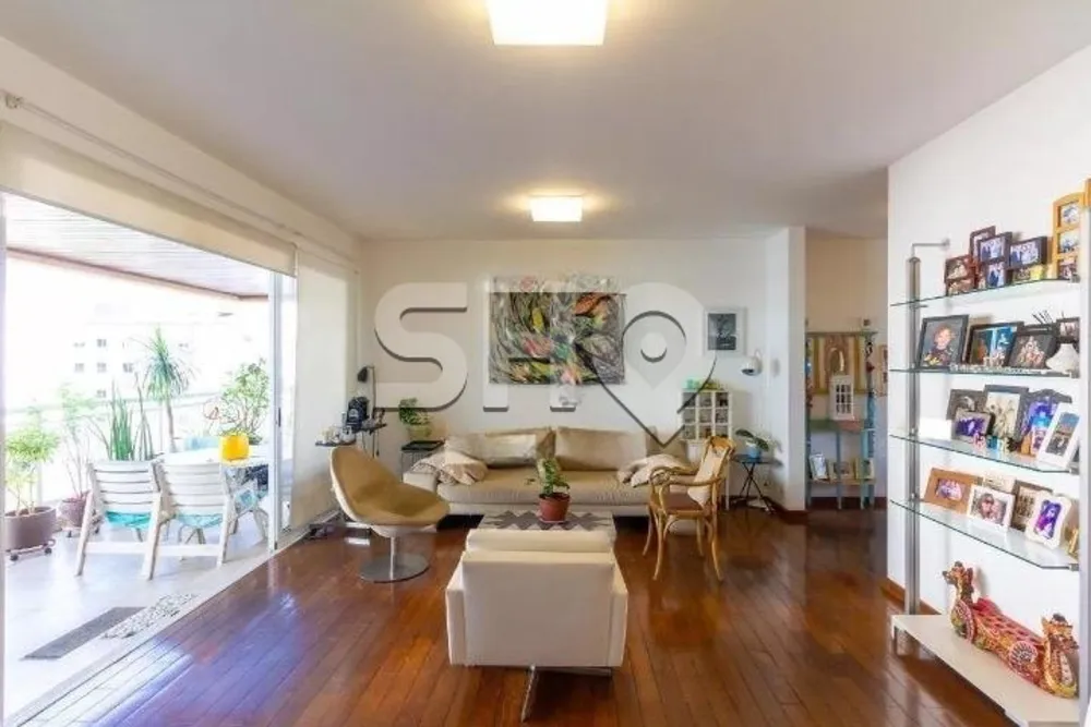 Apartamento, 4 quartos, 220 m² - Foto 2